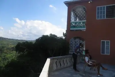 Image de Maison parfaite pour le repos et la détente. Vue imprenable sur la mer des Caraïbes.