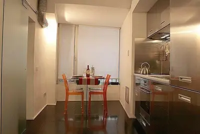 Une abordable 2 Chambres Appartement à 100 mètres de la Place d'Espagne