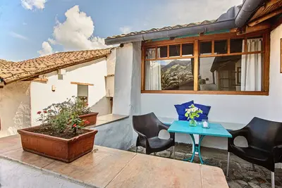 Image de Studio de Mariposa avec de beaux jardins historiques Quito