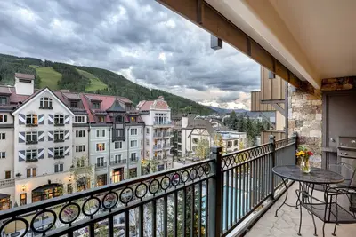 Image de Coeur de village, condo confortable | Le point de repère | L401