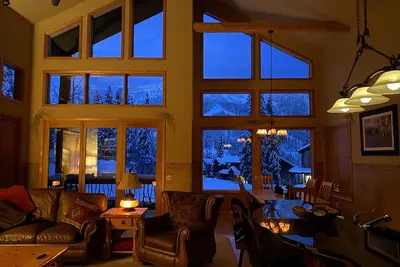 Image de Superbes maisons de ville des pistes pour 10 personnes, bains privés, bain à remous