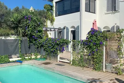 Image de maison de charme dans impasse proche plage et centre ville