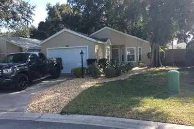 Image de Accueil dans une plantation recherchée à Leesburg, Fl!
