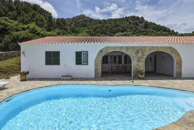 Image de Maison de campagne avec piscine et vue panoramique