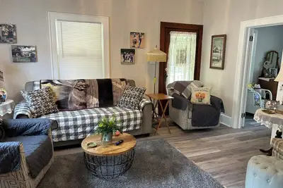 Image de Vous aimez le charme américain?  Bienvenue au Farmhouse Stay et amenez les enfants aussi!