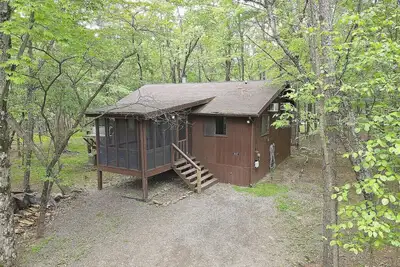 Image de Woods Song - Cedar Charme Cabane dans un cadre boisé Belle