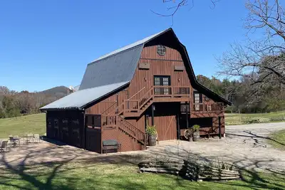 Image de The Cabin Hayloft Sky