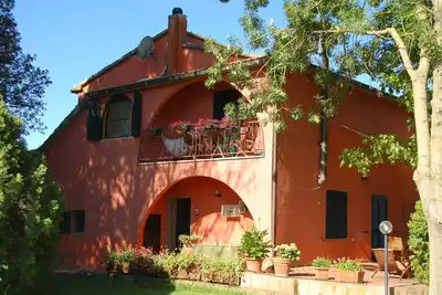 Image de Une maison de campagne pour se détendre en Toscane avec piscine privée et connexion Wi-Fi gratuite