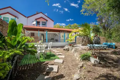Image de Villa du Rocher du Gaïac avec Spa, à 250 m de la Plage du Diamant