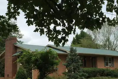 Image de Pet Friendly Great Reviews w \/ Vista près de Lake Lure Tryon Equestrian Chimney Rock