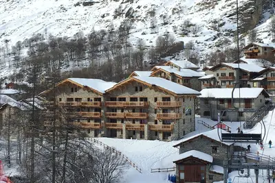 Image de Bonneval-Sur-Arc la Bergerie: Appartement neuf grand confort au pied des pistes.