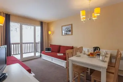 Image de T3 6\/7 personnes accès direct pistes, piscine, tous commerces sur place