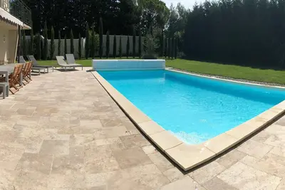 Image de ⚠️ Villa **** 240 m² - 10 pers. - Piscine chauffée - Provence (Ventoux) ⚠️