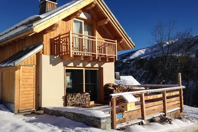 Image de Chalet neuf 4* pour 10\/12 pers. Proche des pistes & de l'Esf