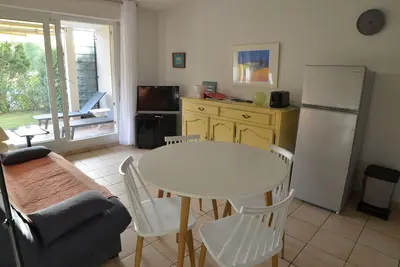 Image de App 2 pièces au Sud La Ciotat, Côte d'Azur, Garage privatif fermé, Plage à 200m.