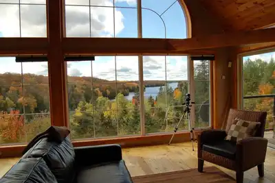 Image de Grande famille ou chalet riverain multifamilial sur le lac Whitestone