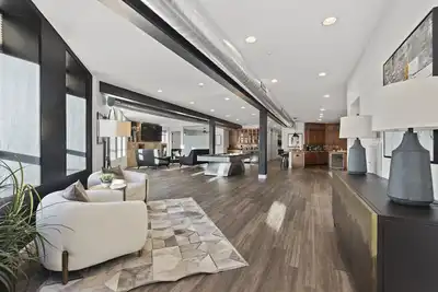 Image de Superbe Loft du centre-ville! Licence n ° 2016-Bfn-0008683