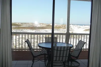 Image de condo en bord de mer calme sur Holiday Isle