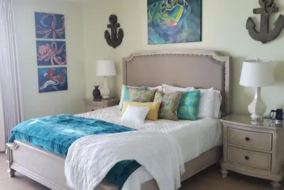 Phoenix10 Beach Front condo entièrement rénové avec de nouveaux meubles et appareils