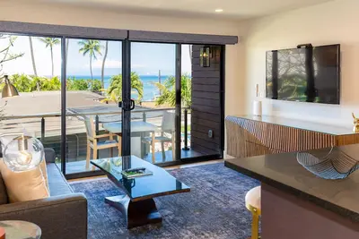 Image de Suite n ° 5 avec vue sur l'océan et sur une chambre, à quelques pas de la plage