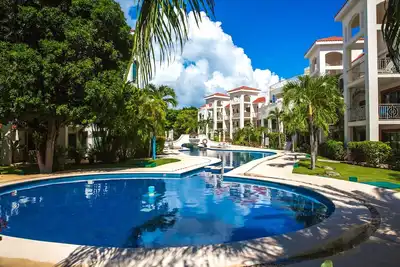 Image de Condo spacieux, calme et sûr à un pâté de maisons de la plage de Playacar