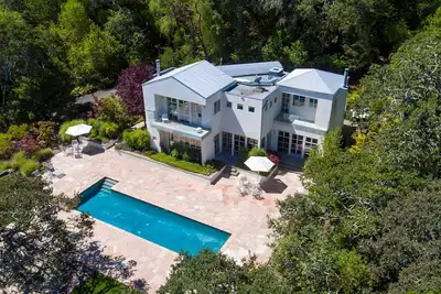 Image de Superbe retraite de campagne contemporaine près de Glen Ellen