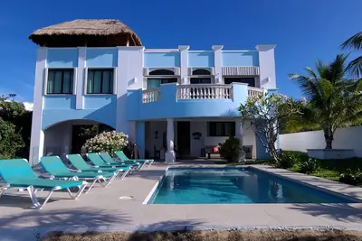 Image de Casa moderne sur le point le plus élevé sur Isla Mujeres - vues incroyables de Pooldeck!