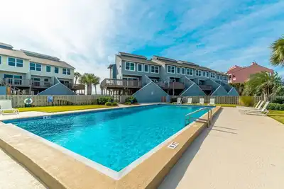 Image de \"Beach\" meilleur des deux mondes \"Waterfront Pensacola Beach Town Maison / Condo
