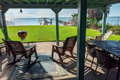Image de Quiet Family Kept Waterfront Bayhouse Avec Great quai de pĂŞche