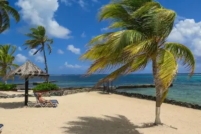 Image de Visitez la belle rue Croix Escape - comprend wifi, câble, laveuse \/ sécheuse