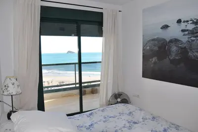 Image de Penthouse en bord de mer avec vue sur la mer