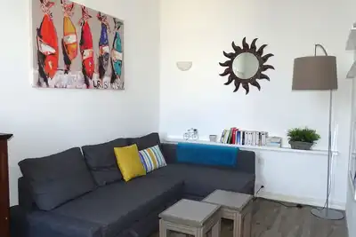 Image de Appartement F2 de standing très calme  avec piscine chauffée