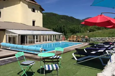 Image de Villa entière 27 couchages, 2 piscines 45 minutes de Nice