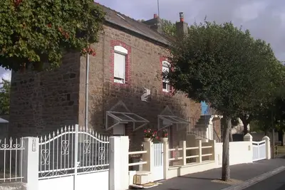Image de Maison dans quartier résidentiel calme, proche de tous commerces et de la plage