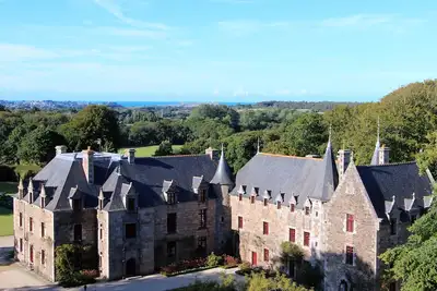 Image de Pour réunir famille et amis, jusqu'à 15 pers sur la côte de granit rose, tennis