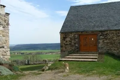 Image de Ancienne ferme rénovée avec goût, très bon confort,