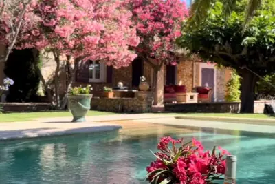 Image de Magnifique Villa Climatisee Avec Piscine Chauffee 30 Mn De La Mer Centre Var