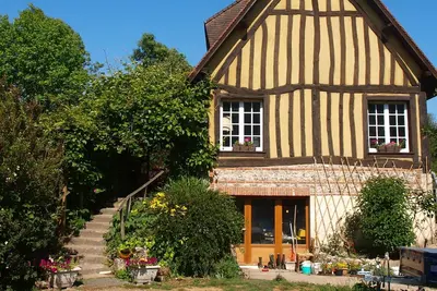 Image de Gîte familial au bord de l'eau, 9 pers, 3 sdb, cheminée, 10 km de Dieppe