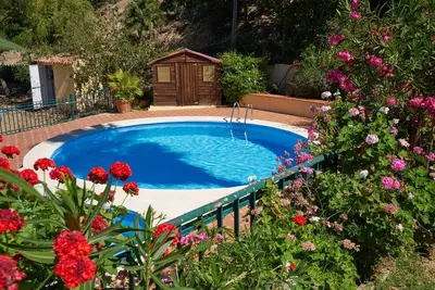 Image de Málaga Espagne. La campagne entre mer, plages et montagne. Prés de ville. Wi-Fi