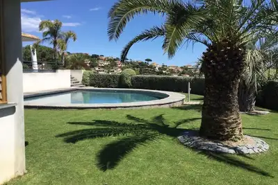 Image de 2 p confortable 2 pers à Sainte Maxime La Nartelle\ncalme silence piscine jardin