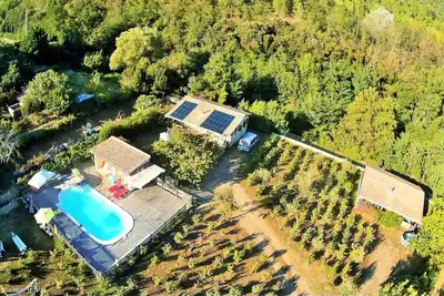 Image de Chalet Cévennes indépendant, piscine, grand jardin, calme, nombreuses activités.