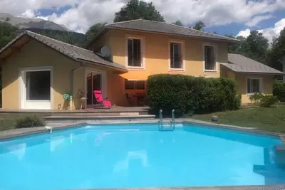 Image de Maison 4*, piscine, 6 à 10 pers. vélo, rando, familles, ski, golf