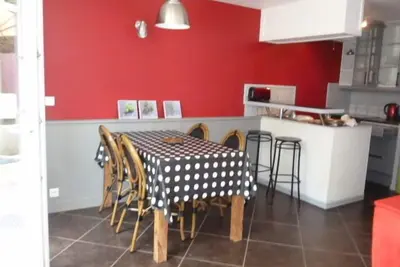Image de Appartement avec jardin clos et parking privé au calme en centre ville
