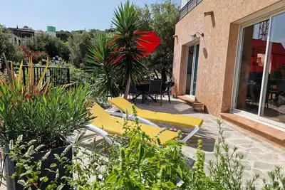 Image de Spacieux appartement 2 chambres, vue mer et piscine, terrasse privée, jardin