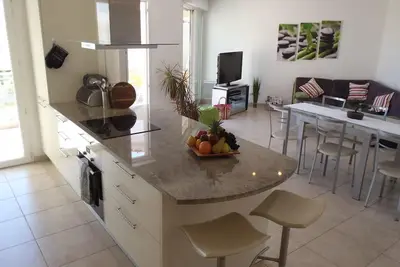 Image de Magnifique Appartement 4 pièces Piscine Garage Wifi 300 m Mer Juan les Pins