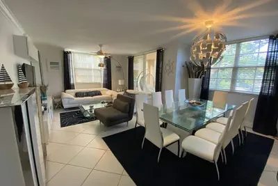 Yatch Club À Aventura 3 Bd 2ba Apt ENTIÈREMENT ÉQUIPÉ! Comme 5 étoiles à la maison!