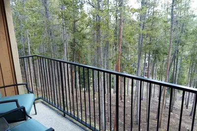 Image de Condo en ville frais, classé platine avec W & D, piscine \/ spa, WiFi, 3 téléviseurs Hd, navette gratuite
