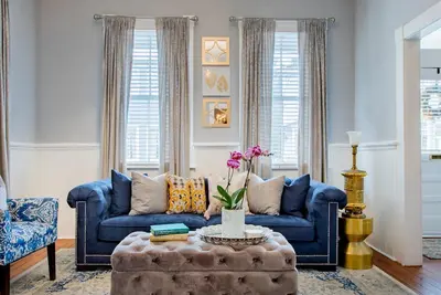 Image de Maison de ville historique 3br \/ 3ba. . . Ă pied de tout ce que Savannah a Ă offrir! !