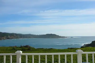 Image de Mendo Village Luxury Oceanfront Penthouse Dogs Ok
