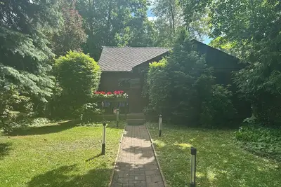 Image de chalet incroyable dans le centre parfait emplacement Cda. Escapade entre couples parfaits!
